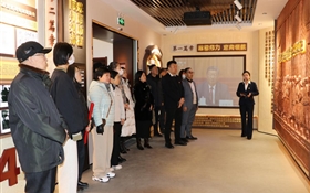 武威職業(yè)技術(shù)大學(xué)組織黨外教師代表參觀市政協(xié)文史館